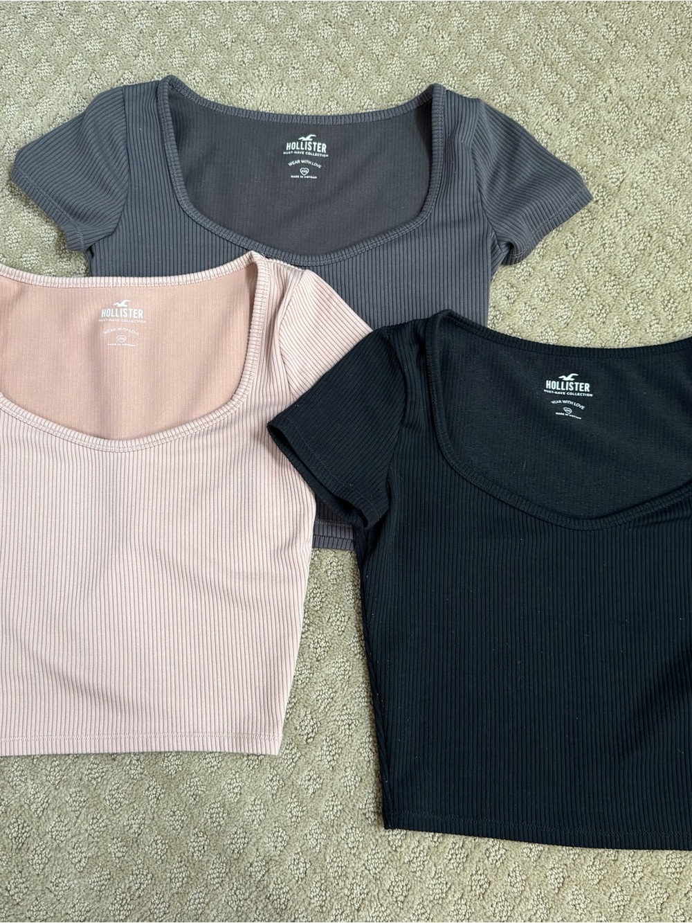 Hollister Ribbed Scoop Crop Top Trio - Black, Blush, Charcoal